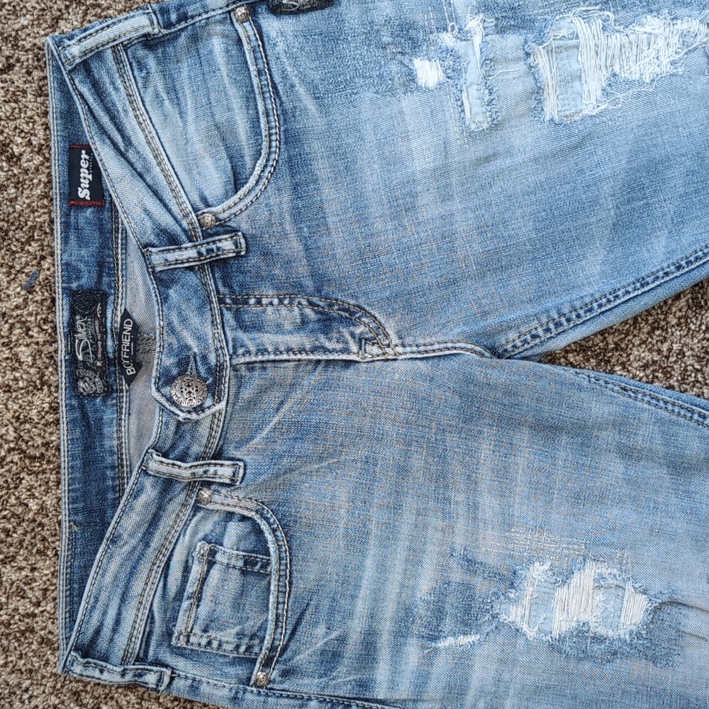 Silver Jeans Boyfriend Super Stretch  Size 26x29 Distressed - Picture 3 of 11